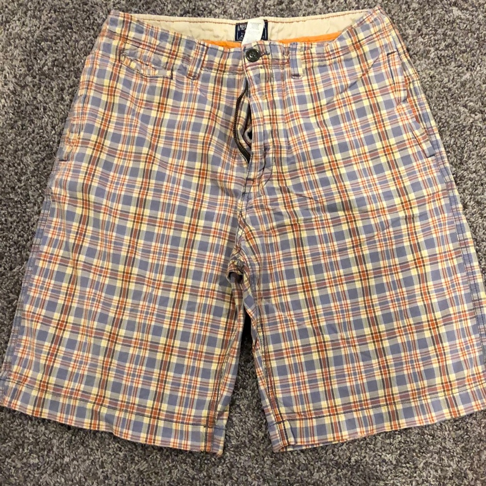 Size 32 American Eagle plaid shorts